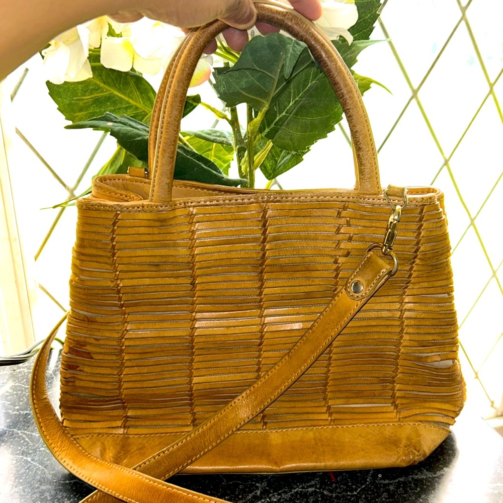 VINTAGE VALERIE STEVENS LEATHER HANDBAG PURSE SHOULDER BAG